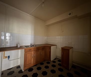 Location Appartement 2 pièces 75m² CASTELNAUDARY 11400 - Photo 1