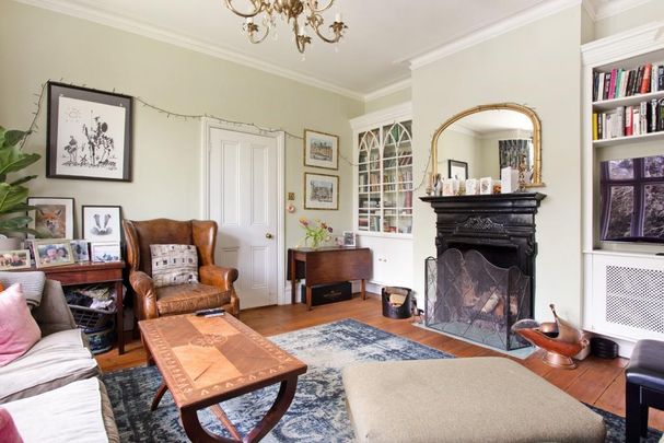 4 bedroom semi-detached house to rent - Photo 1
