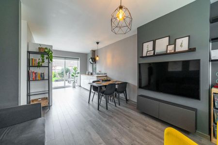 3 bedroom semi-detached house to rent - Photo 2