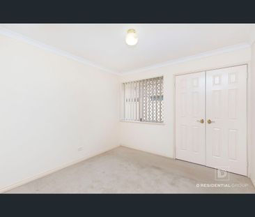 2/11 Bradley Street, Yokine, WA 6060 - Photo 3