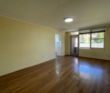 Well-Presented Two Bedroom Apartment in Convenient Penshurst Location - Photo 4