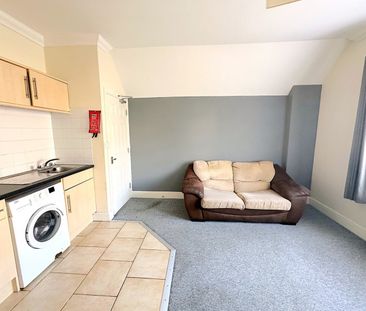 A 1 Bedroom Flat Instruction to Let in St Leonards-on-Sea - Photo 6