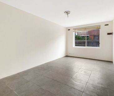 3/3 Empire Street, Footscray VIC 3011 - Photo 2