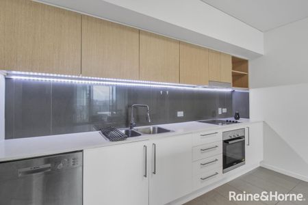 Low-maintenance Apartment in Convenient Location! - Photo 3