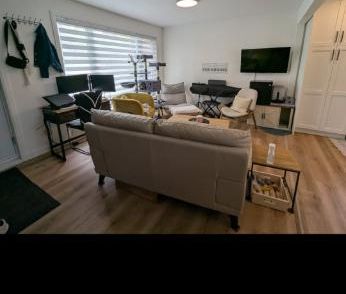 Grand 5 1/2 Rez-de-chaussée maison - Photo 2