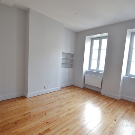Location Appartement 3 pièces 65m² GANNAT 03800 - Photo 4