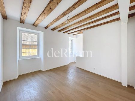 Neuf - 4.5 pièces d'env. 125m2 plein de charme - Photo 3