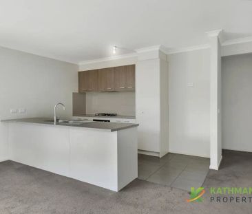 “4 Henderson Drive, Tarneit VIC 3029 - Spacious 4 Bedroom House wit... - Photo 1