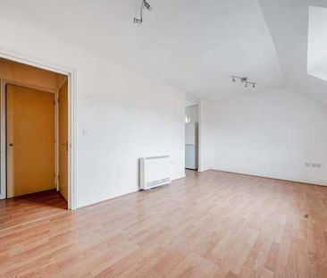 Harvest Grove, Witney, OX28 - Photo 1