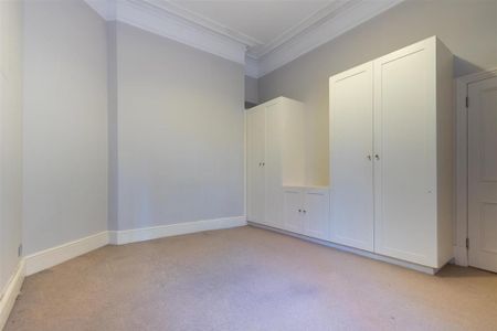 3 bedroom apartment to rent - Photo 4