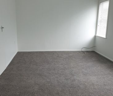 ONE BEDROOM FLAT IN ALICETOWN - Photo 3