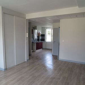 Type 3 de 55 m² AVENUE DE NANTES - Photo 2