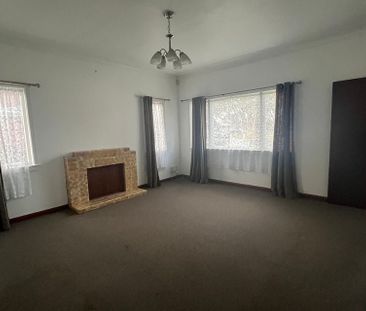 Walking distance to shops - Photo 1