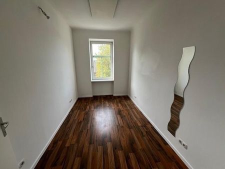 1. Monat mietfrei – PROVISIONSFREI – Jakomini – 86m² – 4 Zimmer – extra Küche – Balkon – neuwertig - Foto 3