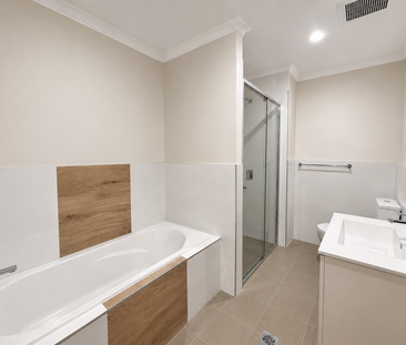 LIGHT FILLED 2 BEDROOM UNIT WITH OVERSIZED BALCONY - Photo 5