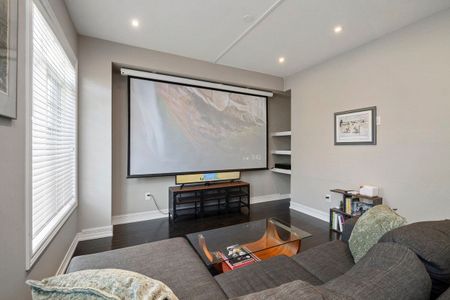 For Lease - 215 Dundas Street Unit# 9, Hamilton, Ontario - Photo 4