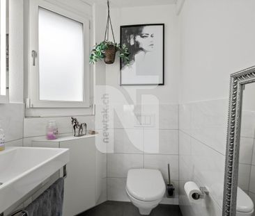 Freistehendes Einfamilienhaus mit Weitsicht, grossem Garten, Garage... - Photo 5