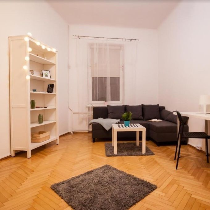 3 pokoje, świetna lokalizacja - Na wynajem - Zdjęcie 1