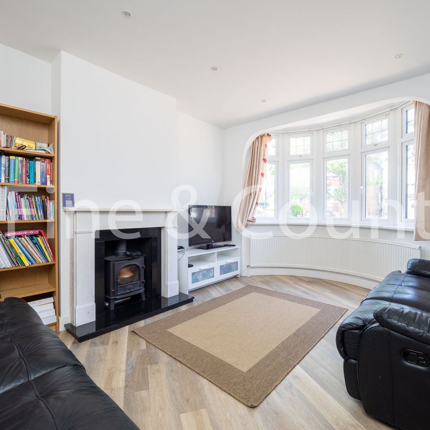 3 bedroom semi detached house to rent, - Photo 1