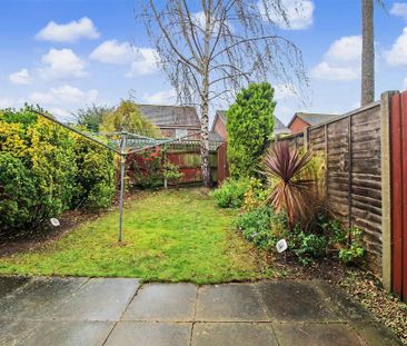 2 bedroom end of terrace house to rent - Photo 1