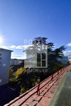 Appartement de 4 pièces traversant au 5ème étage - Foto 1