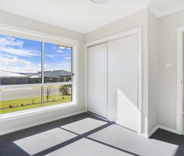 4 Bedroom Home in Gillieston Heights! - Photo 2