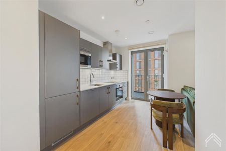 Studio to rent - Photo 3
