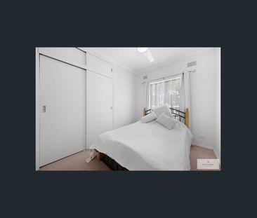 Welcome to 35 Warren Street, Tamworth – a charming and well-present... - Photo 3