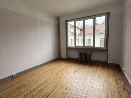 Appartement - 5 pièces - 117 m² - Saint-Étienne - Photo 2