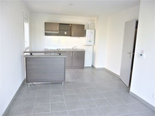 Location Appartement 3 pièces 54m² ST ANDRE DE CUBZAC 33240 - Photo 1