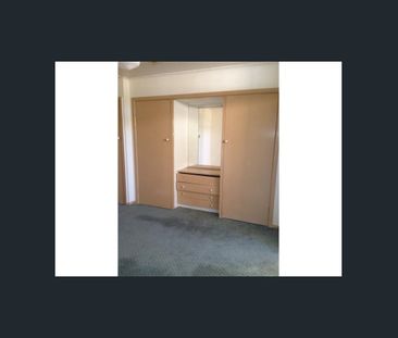 Spacious one bedroom unit - Photo 5