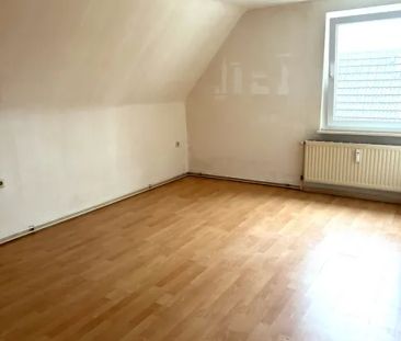 2 Zimmer Dachgeschosswohnung in Duisburg-Rumeln - Photo 3