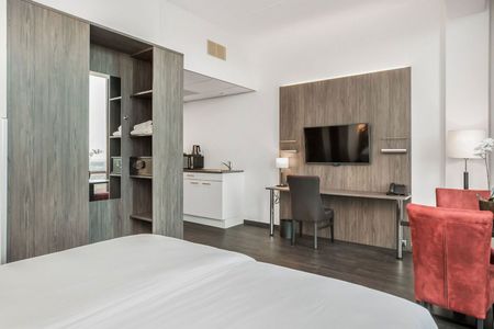 Appartement te huur: Mandelaplein 1 1314 CG Almere - Photo 3