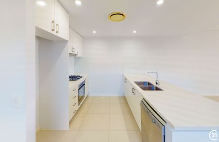 Coastal Living at Its Best – Stylish 2-Bedroom Apartment in Soldiers Point - Photo 4