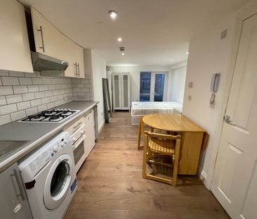 Studio Flat, Harrow Road, W10 - Photo 1