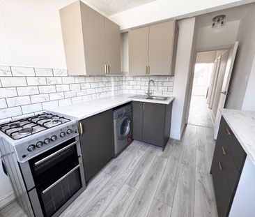 Murley Road, Bournemouth - Photo 1