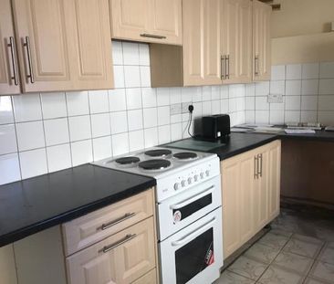 1 bedroom in a house share to rent - Photo 6