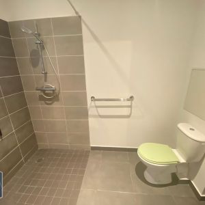 Location Maison 5 pièces 110m² ST ANDRE 97440 - Photo 2