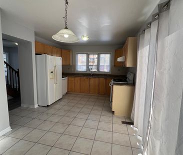 For Lease - 48 Cheetah Crescent, Toronto, Ontario - Photo 3