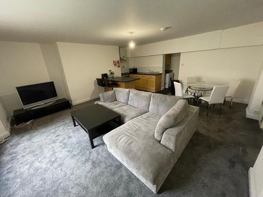 3 bedroom flat to rent - Photo 1