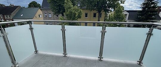 Sanierte 3 Raum Wohnung mit Vollbad und Balkon - Foto 1
