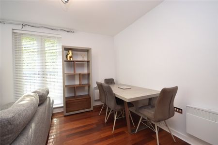 1, Sandringham House, 501 Harrogate Road, Leeds, West Yorkshire, LS17 7FH - Photo 4