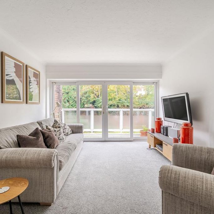 2 bedroom flat to rent - Photo 1