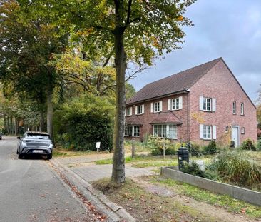 Gezinswoning met drie slaapkamers in de kindvriendelijke buurt van ... - Photo 1