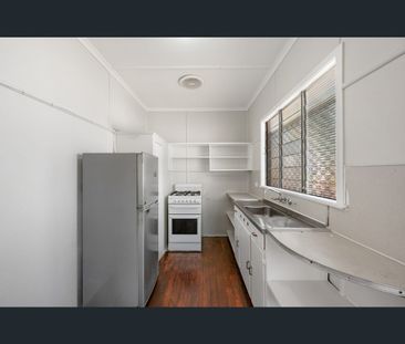 1/15 Quandong Street, Ashgrove, Qld 4060 - Photo 6