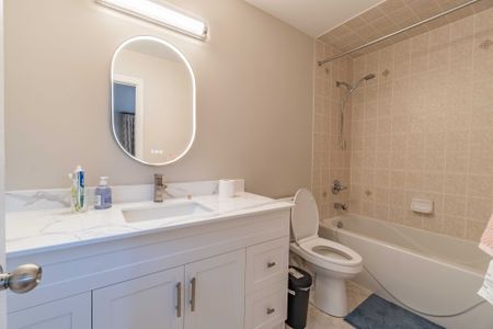For Lease - 98 Thornhill Ravines Crescent, Vaughan, Ontario - Photo 4