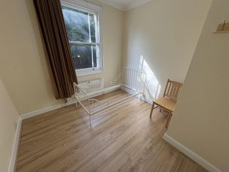 3 bedroom apartment to rent - Photo 5