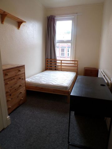 7 bedroom house to rent - Photo 3