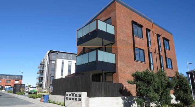 Hobsonville, 1 bedroom, $490 - Photo 1