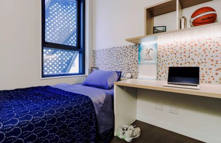 Standard Room in 4-Bed Apartment with Courtyard - Photo 2